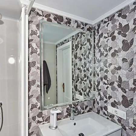 Parrot's House- Yumbo Center Πλάγια ντελ Ινγκλές