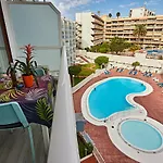 Апартаменты Parrot's House- Yumbo Center *