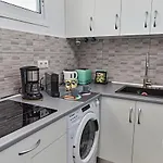 Апартаменты Parrot's House- Yumbo Center Плайя-дель-Инглес