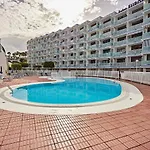 Parrot's House- Yumbo Center *
