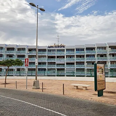 Parrot's House- Yumbo Center Апартаменты *