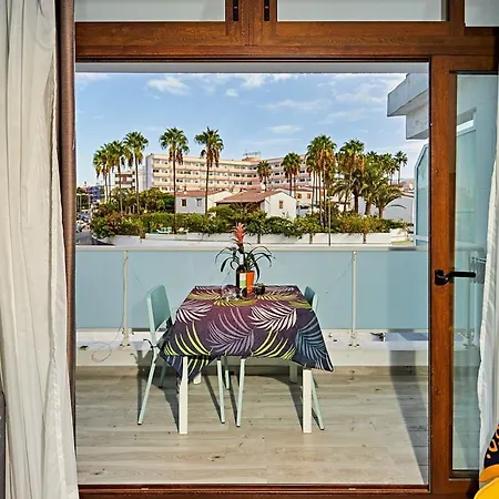 Parrot's House- Yumbo Center Apartament