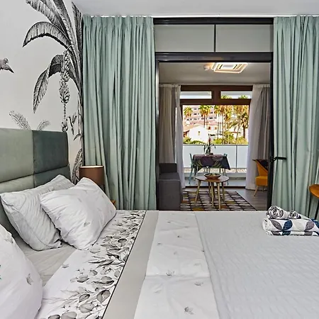 Apartament Parrot's House- Yumbo Center Playa del Inglés