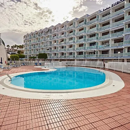 Parrot's House- Yumbo Center *