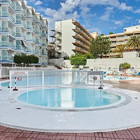 Parrot's House- Yumbo Center * Playa del Inglés