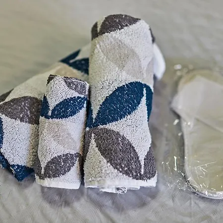 Parrot's House- Yumbo Center Apartament