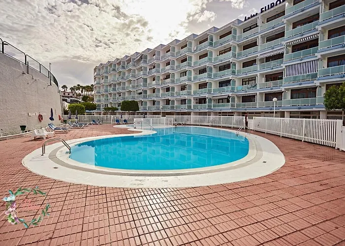 Parrot's House- Yumbo Center *