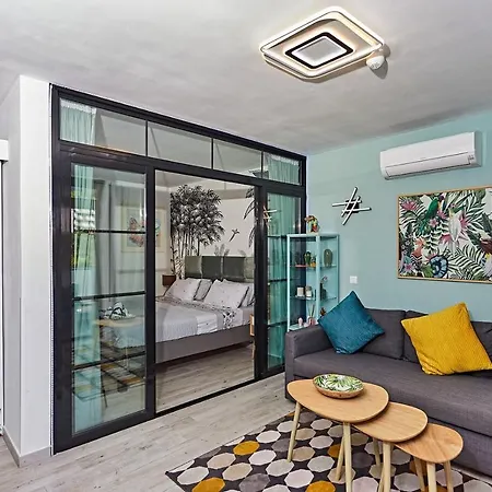 Parrot's House- Yumbo Center Appartement