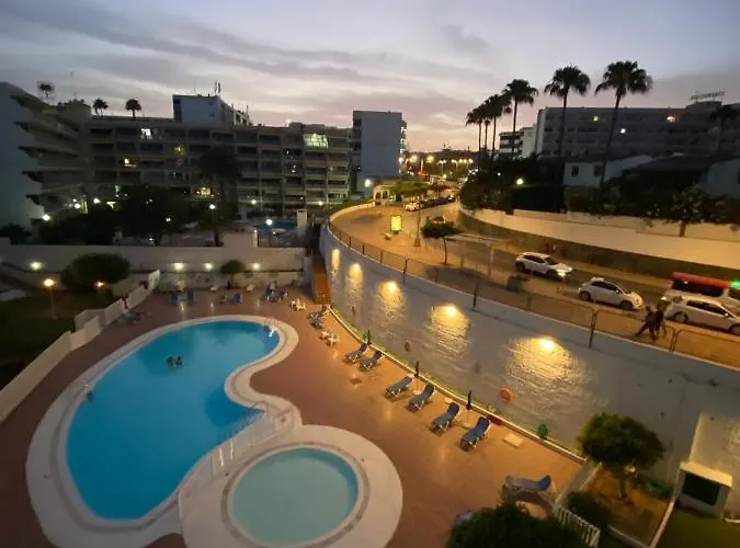 Parrot's House- Yumbo Center Διαμέρισμα